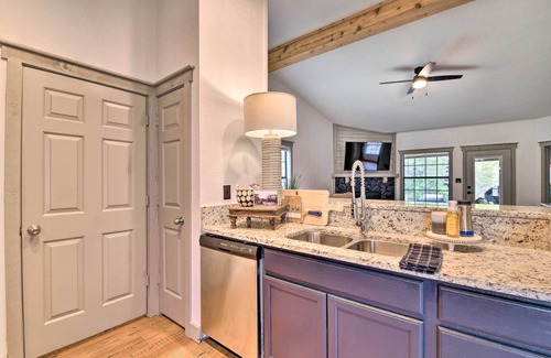 Graford Cabin | Graford Cabin w/Rooftop Deck & Lake Views!