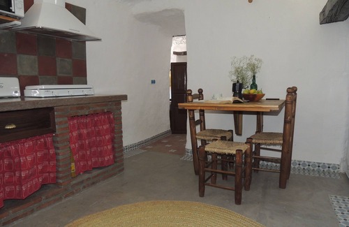 Los Balcones Cottage | Granado Cave in the Balcones de Piedad complex. Guadix-Granada. For 5 PAX
