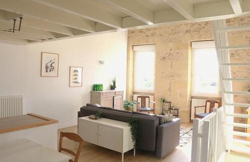Camblanes-et-Meynac Apartment | Grand appartement lumineux à 20 minutes de Bordeaux - Le Clos Montichamp