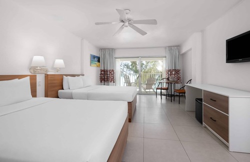 Montego Bay Resort | Grand Decameron Montego Beach, A Trademark All-Inclusive Resort