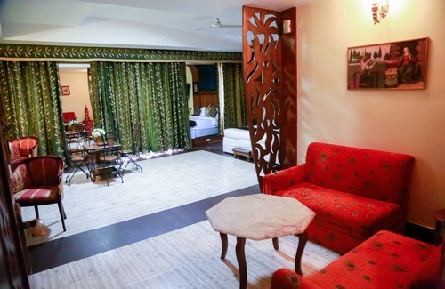 Jabalpur Hotel | Grand Heritage Narmada Jacksons