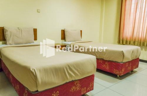 Bandung Hotel | Grand Kembar Hotel Mitra RedDoorz
