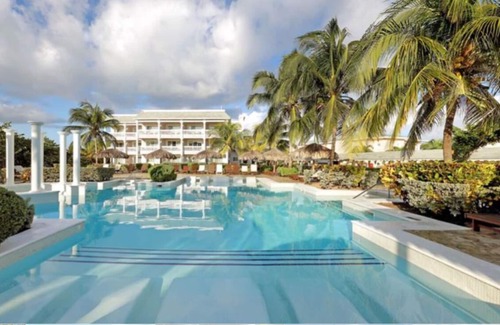 Lucea Resort | Grand Palladium Jamaica Resort and Spa