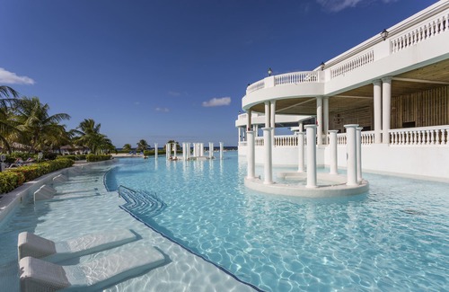 Lucea Resort | Grand Palladium Lady Hamilton Resort & Spa All Inclusive
