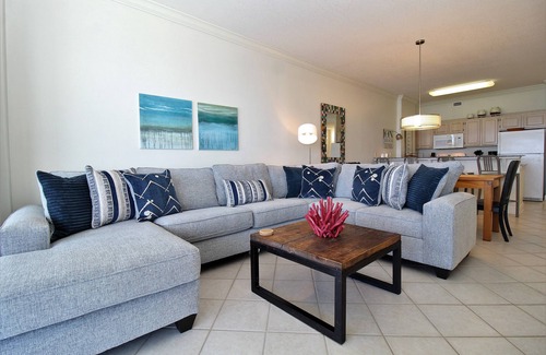 Orange Beach Condo | Grand Pointe 702-Views of Perdido Pass!