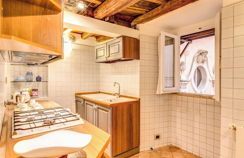 Rione VII Regola Apartment | Grand Suite Ricci, traditional luxury in the heart of the historic centre!