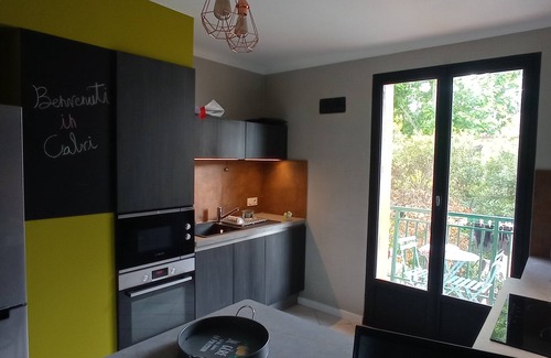 Calvi Apartment | Grand T3 Avec Terrasse Dans Résidence Calme Idéalement Située