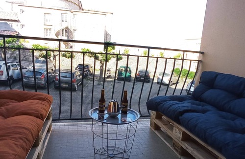 Calvi Apartment | Grand T3 Avec Terrasse Dans Résidence Calme Idéalement Située