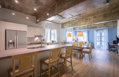 Pietermaai District Apartment | Grand Urban Elegance - City Center Luxury