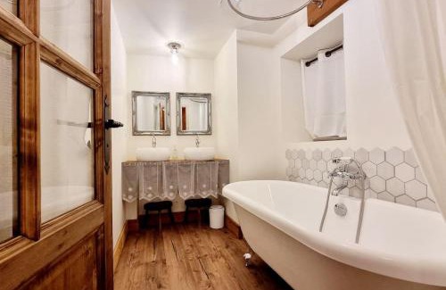 Arvieux House | Grande Maison au pied du Col