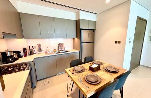 Downtown Dubai Apartment | Grande Signature Suite - 2BR Panoramic Burj Khalifa and Fountain View