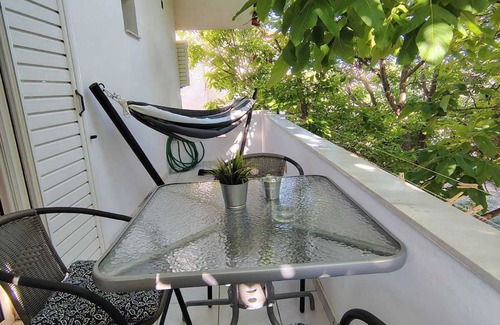 Dirfys-Messapia Apartment | Grandma’s Pine Apartments – Cozy Double Bed