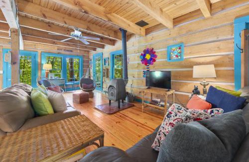 Marshall House | Grandpa Dans Cabin Mtn River view 34 acre retreat