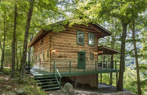 Marshall House | Grandpa Dans Cabin Mtn River view 34 acre retreat
