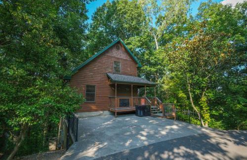 Pigeon Forge Ski Chalet | Grandpas Getaway