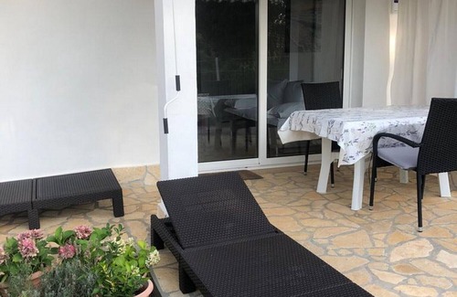 Zdrelac Apartment | Grapevine Studio Apartment