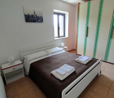 Laino Castello Apartment | GrappoloNero