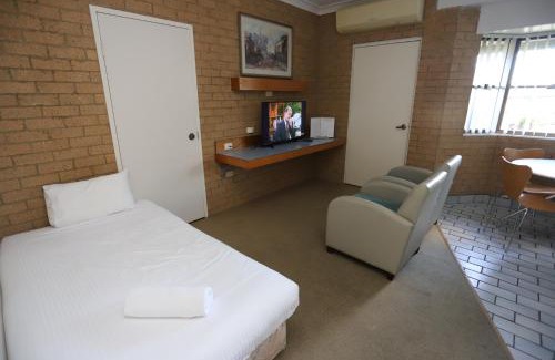 Monkland Hotel | Great Eastern Motor Inn Gympie