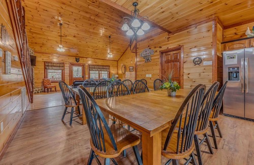 Cosby Cabin | Great for Groups - Heated Pool, Theatre, Tickets