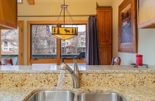 Mountain Village Condo | Great Location! Mountain Village Core 3 Bedroom Condo, Steps to Gondola, Lifts