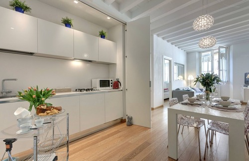 Santa Croce Apartment | GREAT STYLISH DESIGN 5 STARS IN THE OLD CENTER -