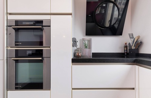 Arsenal Apartment | Great top floor with Eiffel Tower view and roof top in the heart of Paris