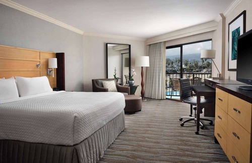 South Redondo Hotel | Great Value! Pet-Friendly Comfort Close to Venice Beach Boardwalk
