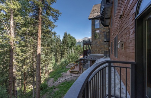 Mountain Village Condo | Great Views From This 1-Bedroom Pet-Friendly Mountain Village Retreat