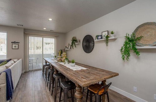 Washington House | Greater Zion 9 Bedroom Combined Homes 2302-2298