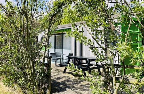 Brightlingsea Cottage | Green CargoPod - sleeps 2 adults only or 2 adults and 2 kids