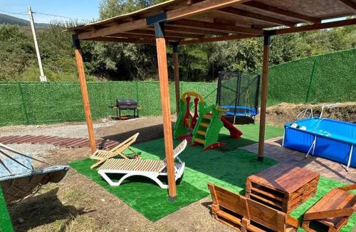 Vedzebi Apartment | green cottage in sioni მწვანე კოტეჯი სიონში