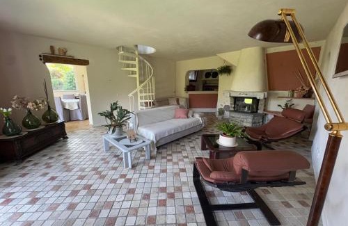 Ponte Lambro House | Green Eden Comfort and nature, convenient for Como, Lecco, and Bellagio