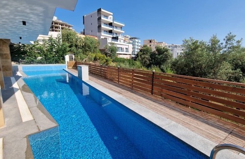 Sarande Apartment | Green Luxe Apartment 2-bedroom apartment with WiFi, AC in peaceful Saranda