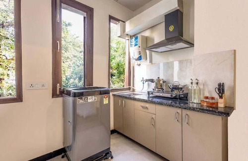 Gurugram Apartment | Green Oasis , Spacious & Calm.