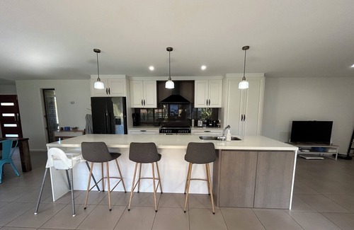 Darawank House | Green Pastures by the Sea nnear Forster/Tuncurry with heated pool