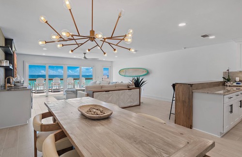 Fort Walton Beach - Destin House | Green Reef 2 | Luxury | Private Beach | Movie Room | Beach Gear | Fully Stocked