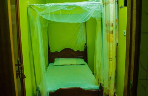 Jinja Hotel | Green Source Guest House