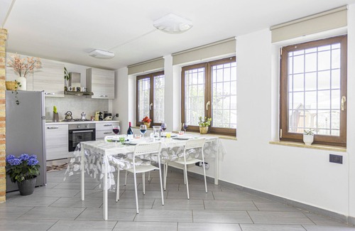 Lake Bracciano Villa | Green View Anguillara self check in villa