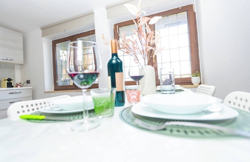 Lake Bracciano Villa | Green View Anguillara self check in villa