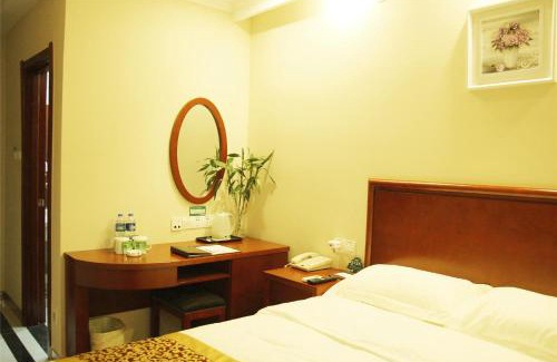 Zaozhuang Hotel | GreenTree Inn Shandong Zaozhuang Xuecheng District Road Taishan Road Road Communist Youth League School Express Hotel