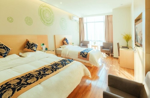 Fengxian Hotel | GreenTree Inn Shanghai Fengxian District Nanqiaoxincheng Metro Station Express Hotel