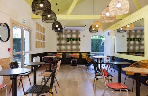 Villeneuve-la-Garenne Hotel | Greet Hôtel Villeneuve la Garenne - rénové