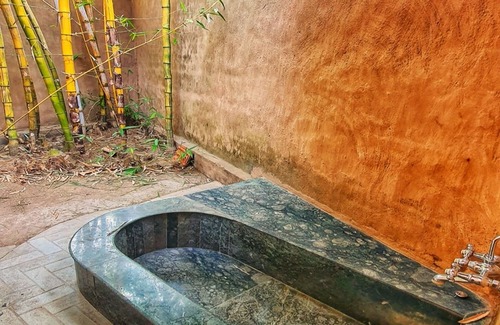 Tala Hotel | Greetoe Celebration Van Vilas