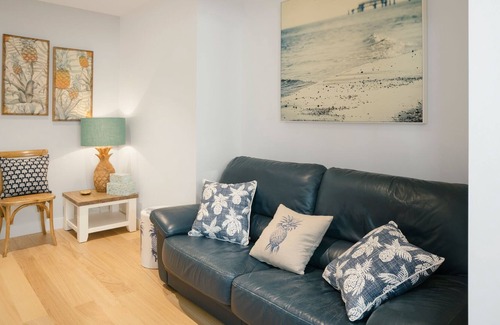 Mona Vale House | Grey Abode Mona Vale NSW