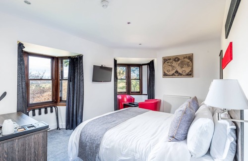 Montrose Hotel | Grey Harlings