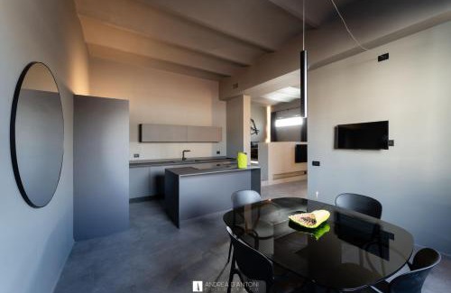 Pontedera Apartment | GREY LOFT