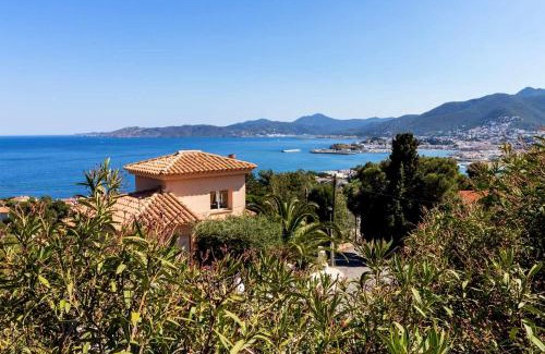 Llanca Apartment | Grifeu 6 Apartamento luminoso con terraza y vistas