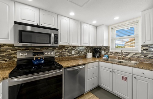 Miramar Beach House | Grill out with private beachfront views in the heart of Miramar!