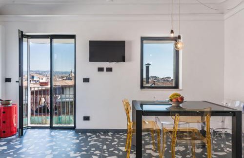 Borgo-Sanzio Apartment | Grimaldi Apartments with terrace by Wonderful Italy