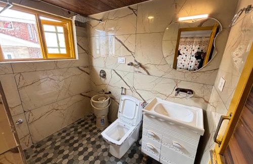 Pahalgam Hotel | Grin Villa